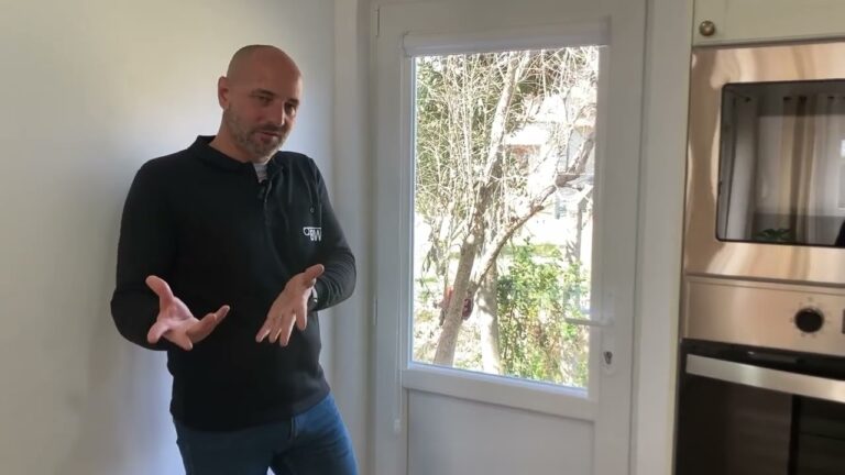 Portas de Alum&iacute;nio Exterior com Vidro: Eleg&acirc;ncia e Durabilidade