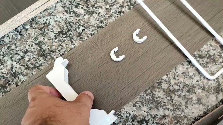 Toalheiros de Pé IKEA: Estilo e Funcionalidade para seu Banheiro