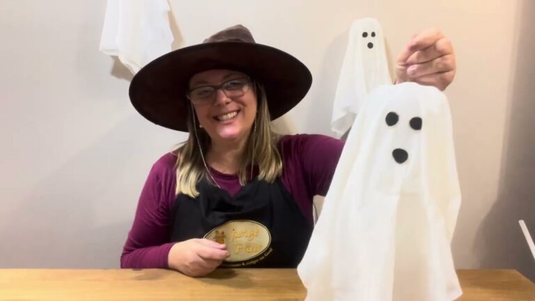 Fantasma Sustentável: Criando com Material Reciclado